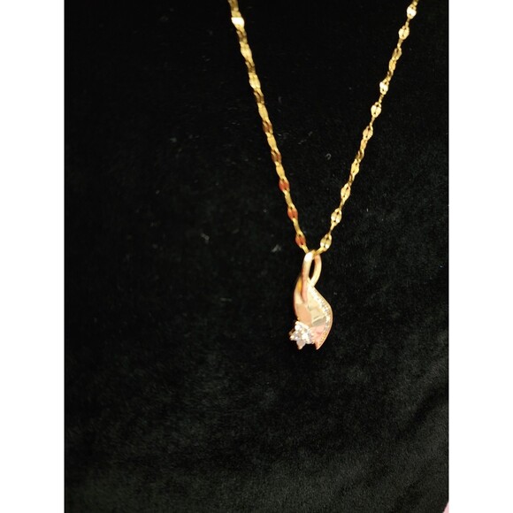 VINTAGE 18IN S STEEL GOLD TONE FLOWER WAVE CHARM COSTUME NECKLACE CLASSY DAINTY - Picture 3 of 9